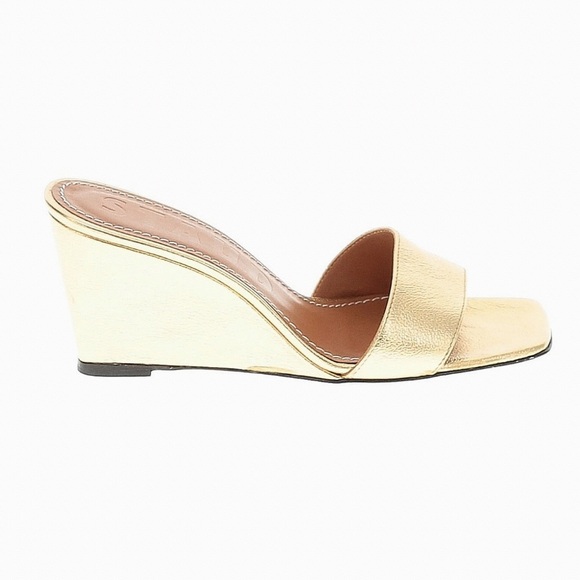 STAUD Billie Wedge sandals in gold - Picture 9 of 9